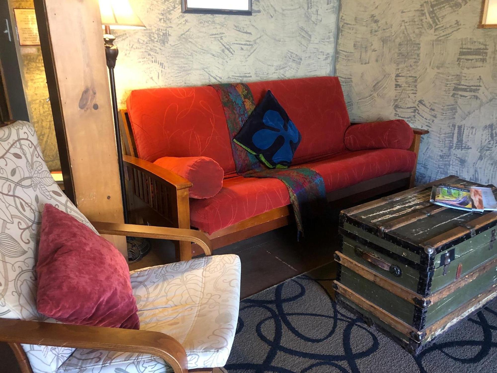 Wheelchair Accessible 2 Bedroom Downtown Suite Urban Comfort- Pet-Friendly, Νέλσον Εξωτερικό φωτογραφία