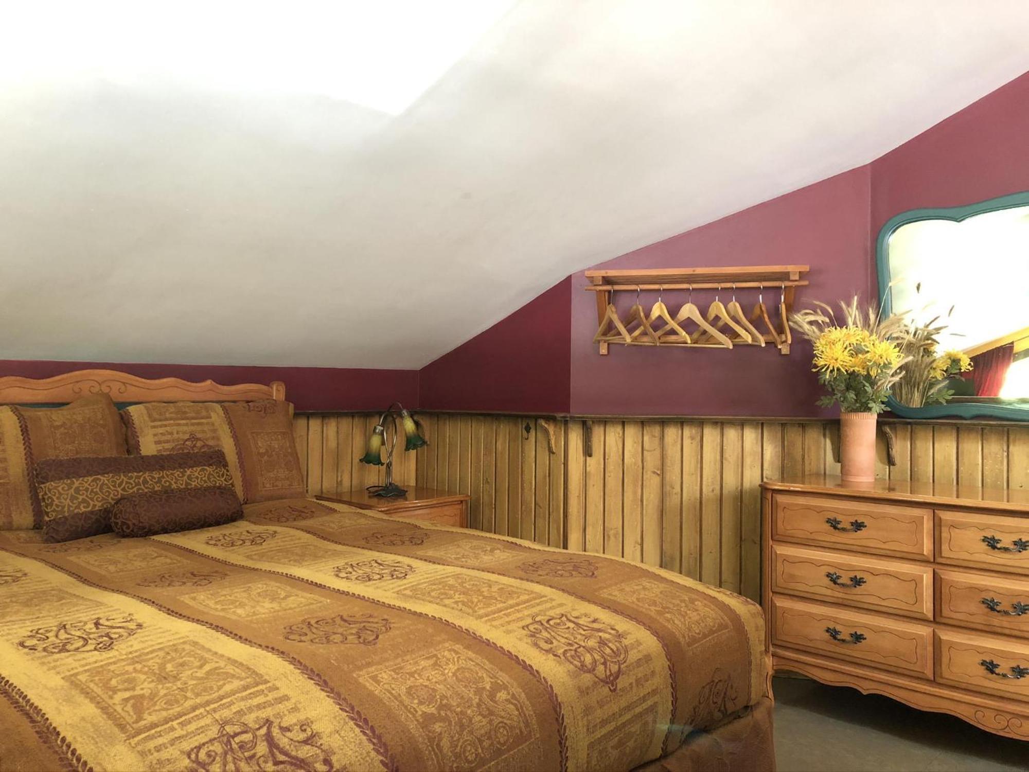 Wheelchair Accessible 2 Bedroom Downtown Suite Urban Comfort- Pet-Friendly, Νέλσον Εξωτερικό φωτογραφία